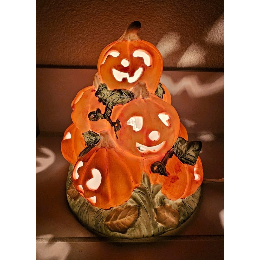 Light-Up Jack O Lantern Stacked Scary Pumpkin Patch Figurine Lamp Vintage Taiwan